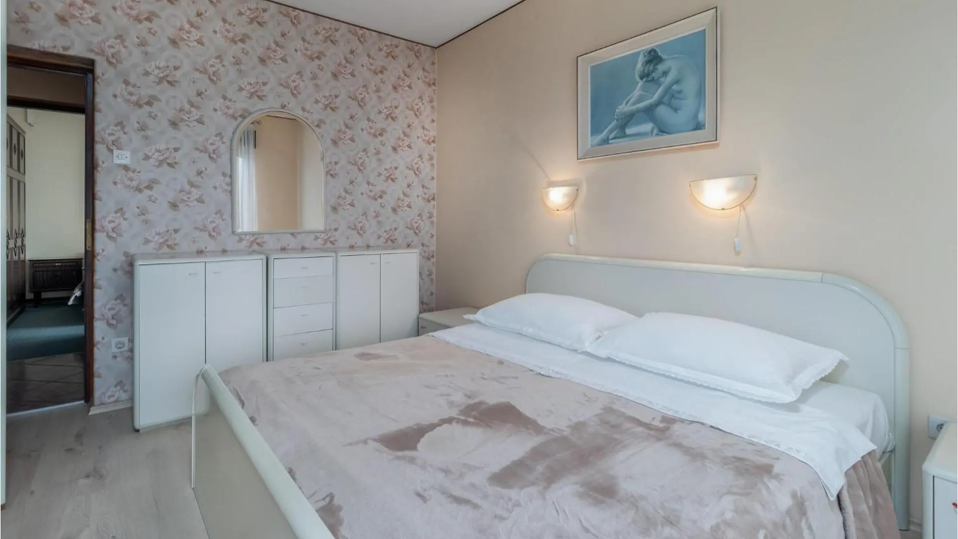 2 Bedroom Stunning Apartment In Crikvenica